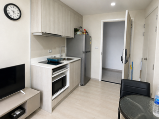 For sale 1 bed condo in Khlong Toei, Bangkok