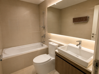 For sale 1 bed condo in Khlong Toei, Bangkok