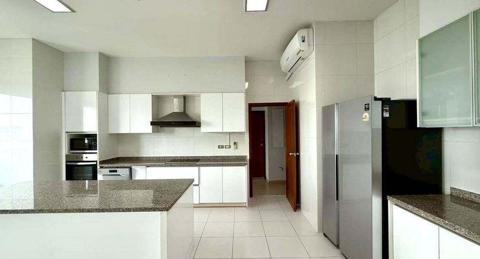 Wohnung zur Miete mit 5 Zimmer in Khlong Toei, Bangkok
