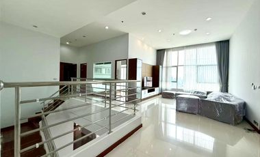 For rent 5 bedrooms condo in Khlong Toei, Bangkok
