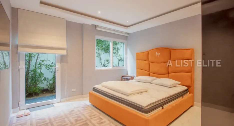For rent 10 bedrooms house in Bang Lamung, Chonburi