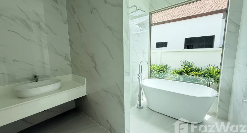For sale 3 bedrooms villa in Thalang, Phuket