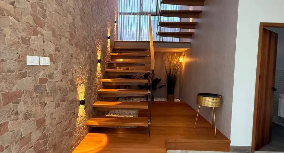 Villa en venta y en alquiler de 6 habitaciones en Bang Lamung, Chonburi
