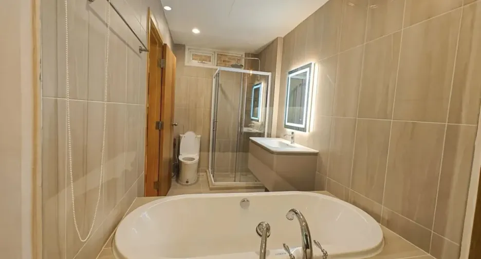 À louer 2 chambres condo à Sathon, Bangkok