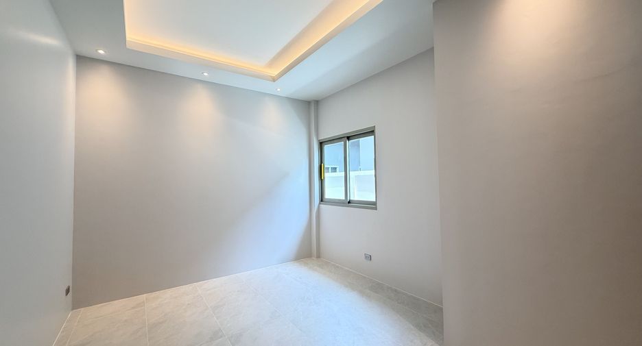For sale 3 bedrooms villa in Thalang, Phuket
