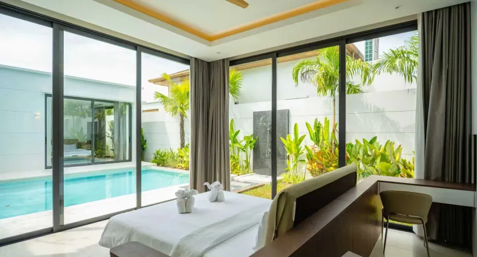For rent 4 bedrooms villa in Mueang Phuket, Phuket