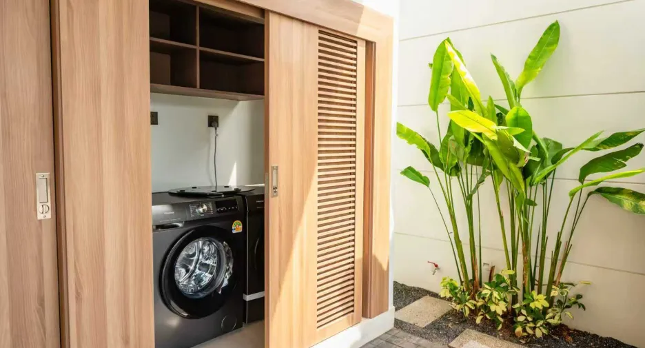 For rent 4 bedrooms villa in Mueang Phuket, Phuket