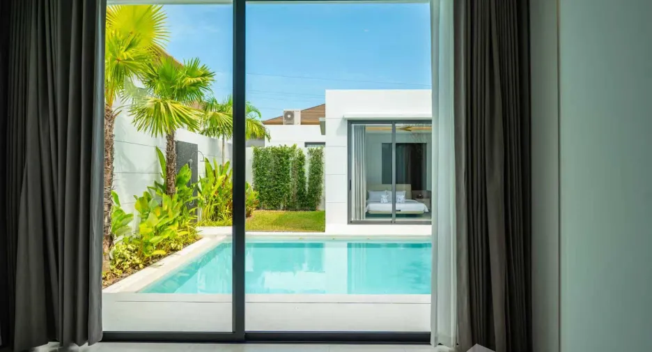 For rent 4 bedrooms villa in Mueang Phuket, Phuket