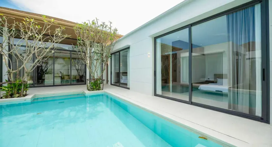 For rent 4 bedrooms villa in Mueang Phuket, Phuket