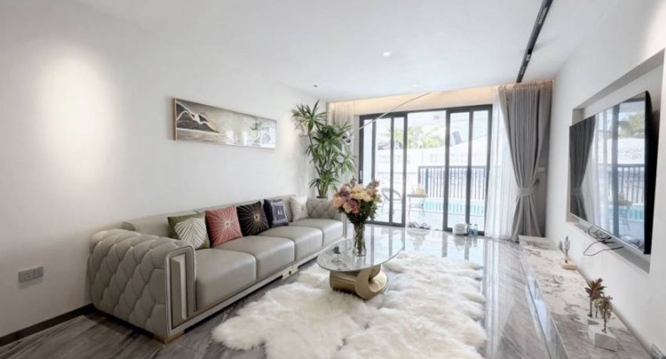 For sale 4 bedrooms house in North Pattaya, Pattaya