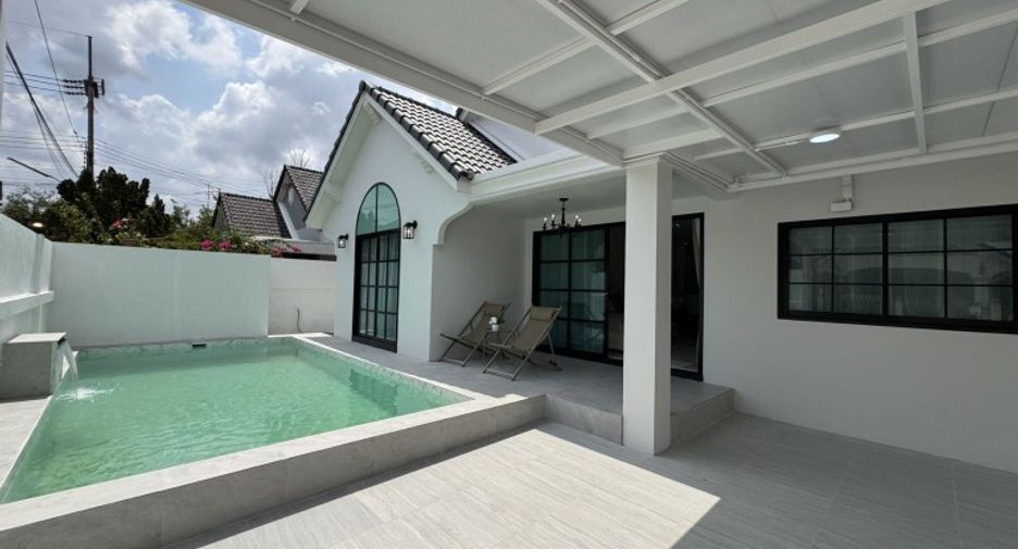 For sale 4 bedrooms house in Si Racha, Chonburi