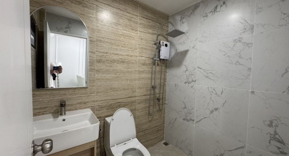 For sale 4 bedrooms house in Si Racha, Chonburi