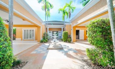 For sale 4 bedrooms house in East Pattaya, Pattaya
