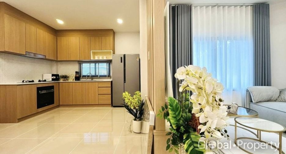 For sale 3 bedrooms house in Bang Lamung, Chonburi