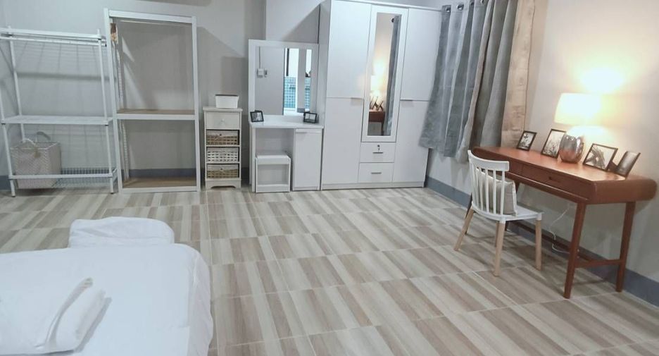 For rent 4 ベッドルーム villa in Hang Dong, Chiang Mai