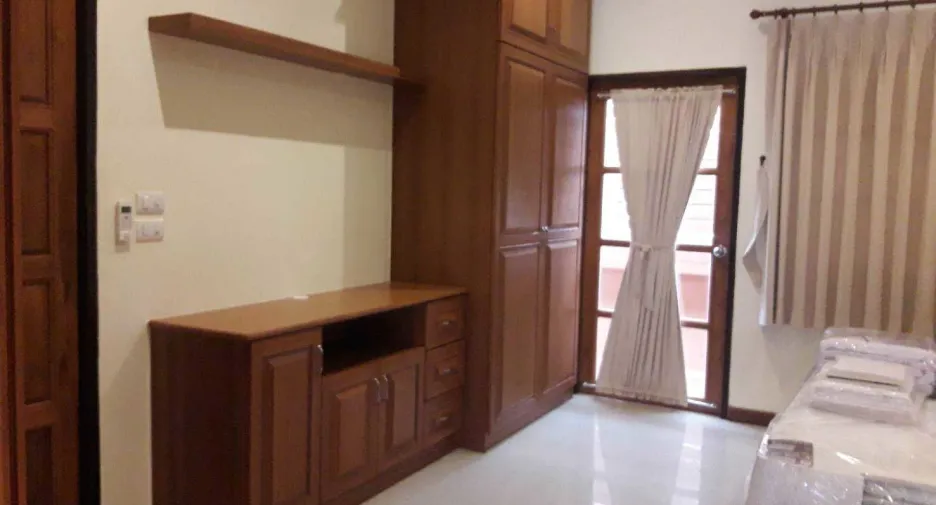 Villa zur Miete mit 2 Zimmer in Bang Lamung, Chonburi
