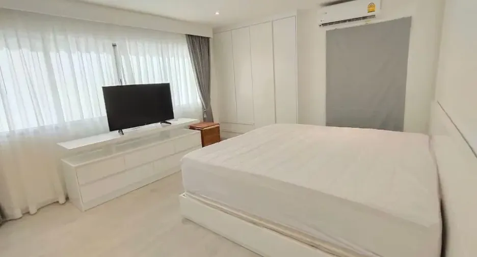 Condo en alquiler de 2 habitaciones en Bang Rak, Bangkok