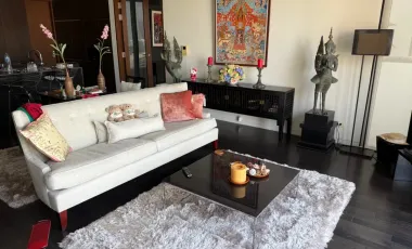 For sale 2 bedrooms condo in Pathum Wan, Bangkok