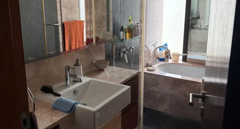 For sale 2 bedrooms condo in Pathum Wan, Bangkok