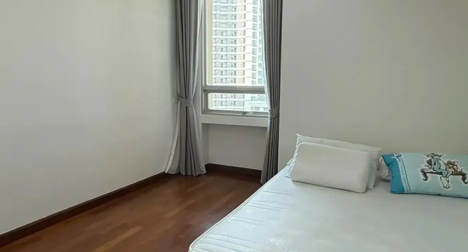 For rent 3 ベッドルーム condo in Pathum Wan, Bangkok