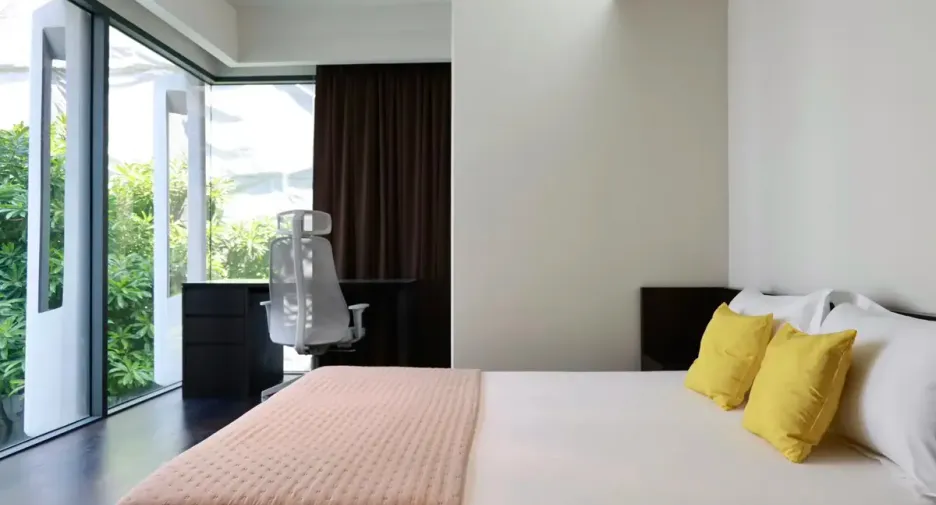 For rent 2 bedrooms condo in Watthana, Bangkok