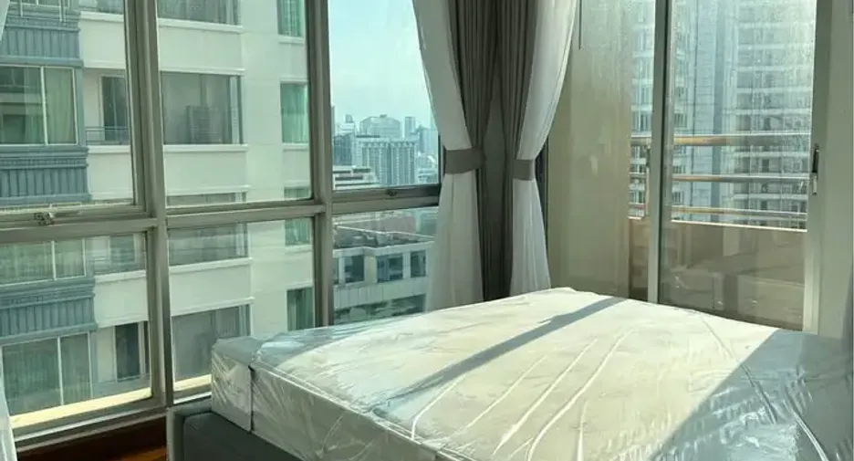 For rent 3 ベッドルーム condo in Pathum Wan, Bangkok