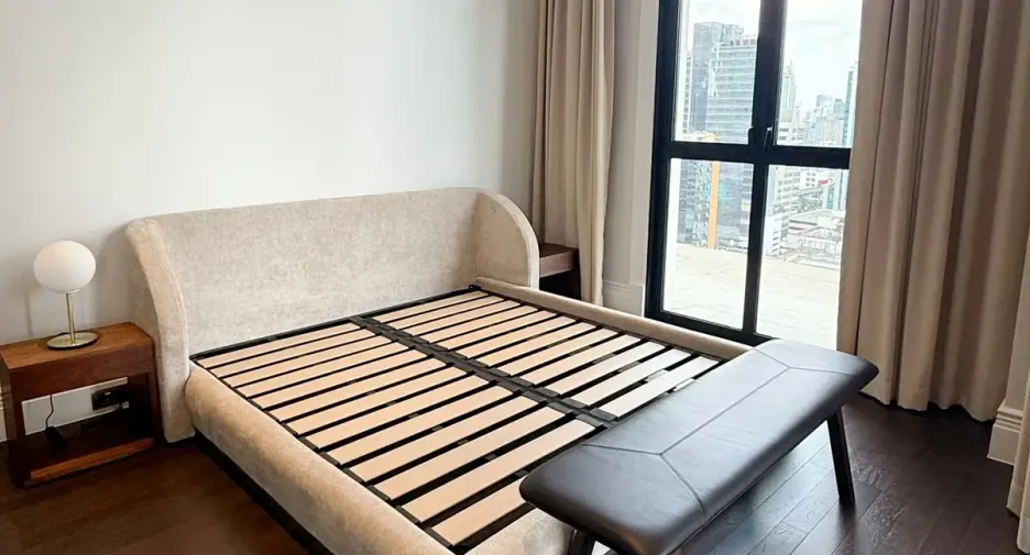 For rent そして for sale 2 ベッドルーム condo in Pathum Wan, Bangkok
