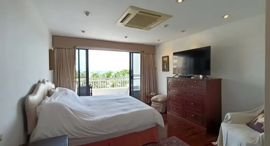 For rent 2 bedrooms condo in Bang Lamung, Chonburi