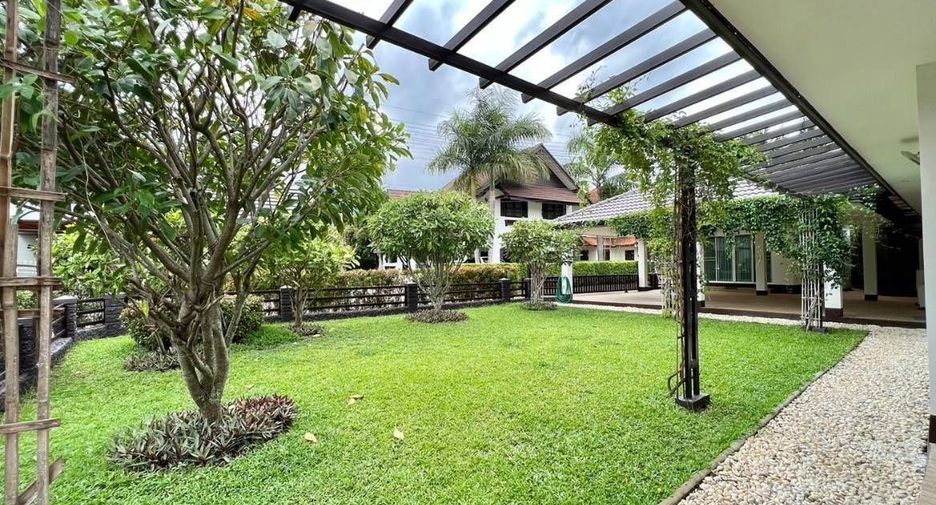 For sale and for rent 5 bedrooms house in Mueang Chiang Mai, Chiang Mai