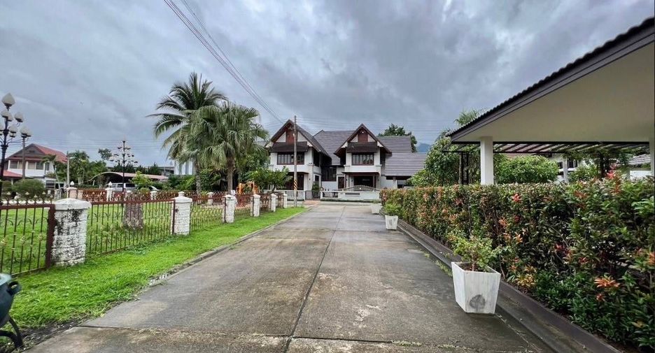 For sale and for rent 5 bedrooms house in Mueang Chiang Mai, Chiang Mai