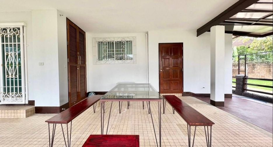 For sale and for rent 5 bedrooms house in Mueang Chiang Mai, Chiang Mai