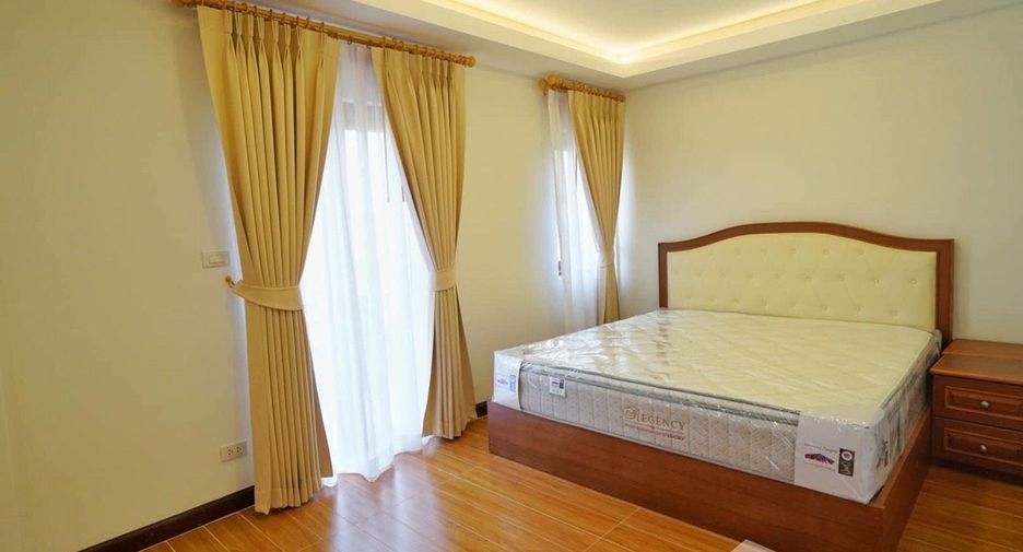 For rent 3 bedrooms villa in Huay Yai, Pattaya