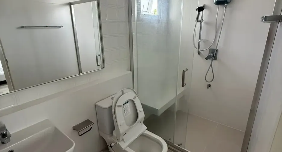 Casa en alquiler de 3 habitaciones en Bang Phli, Samut Prakan