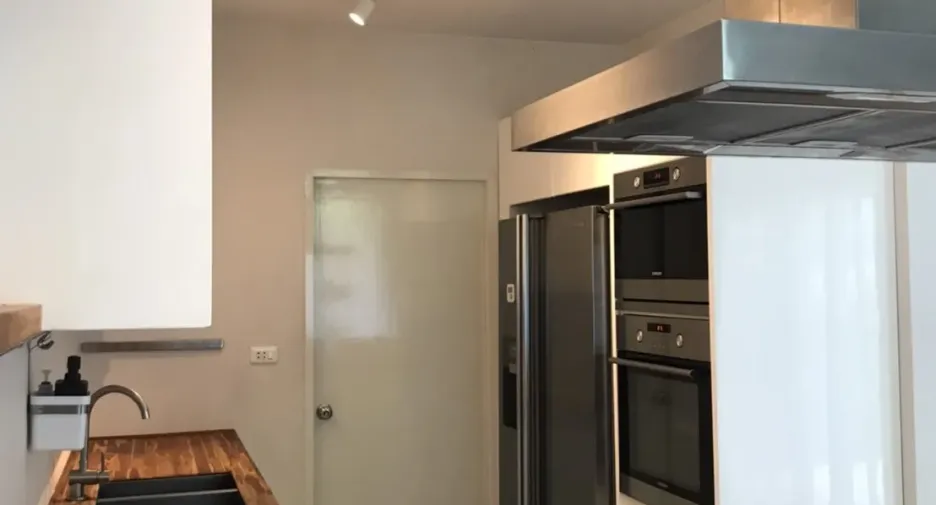For rent 3 bedrooms house in Saphan Sung, Bangkok