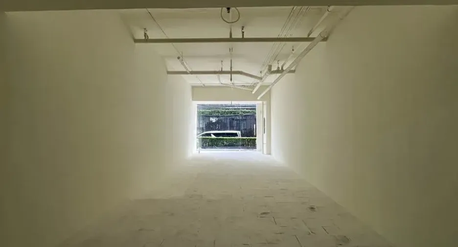 For rent retail Space in Watthana, Bangkok