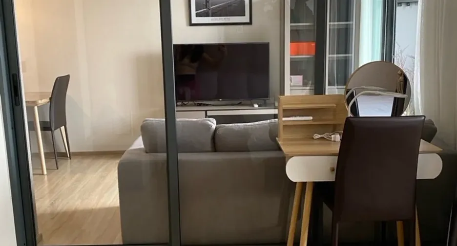 For rent 1 bed condo in Watthana, Bangkok