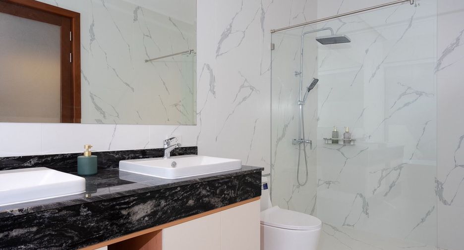 For sale 4 ベッドルーム villa in Hua Hin, Prachuap Khiri Khan