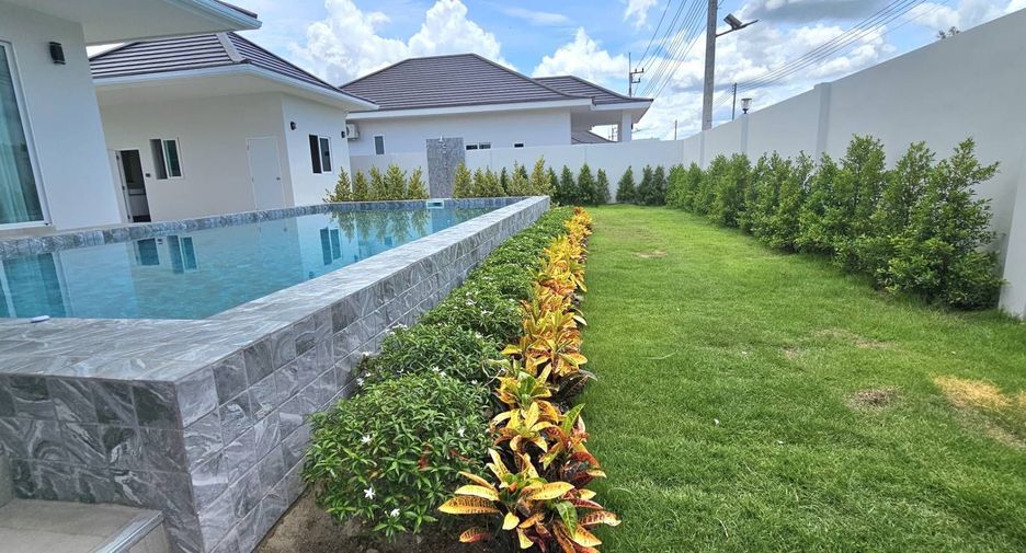 For sale 3 bedrooms villa in Hua Hin, Prachuap Khiri Khan