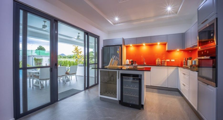 À vendre 3 chambres villa à Hua Hin, Prachuap Khiri Khan