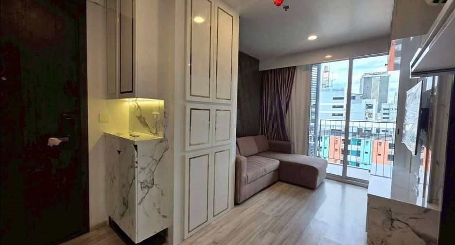 À vendre et à louer 2 chambres condo à Huai Khwang, Bangkok