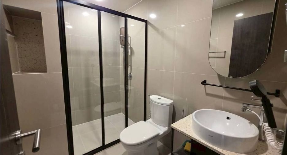 À vendre et à louer 2 chambres condo à Huai Khwang, Bangkok