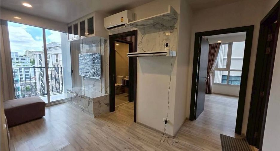 À vendre et à louer 2 chambres condo à Huai Khwang, Bangkok