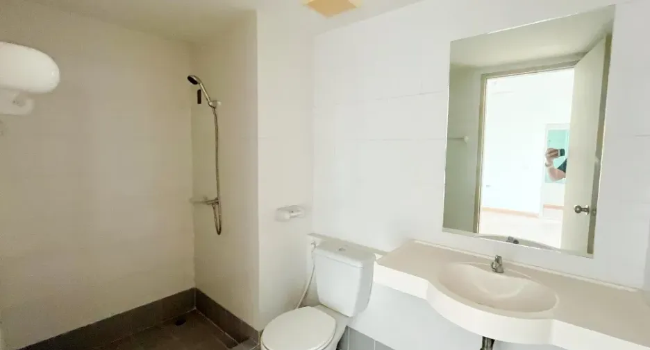 For sale 2 bedrooms condo in Rat Burana, Bangkok