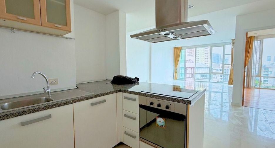For sale 2 bedrooms condo in Khlong Toei, Bangkok