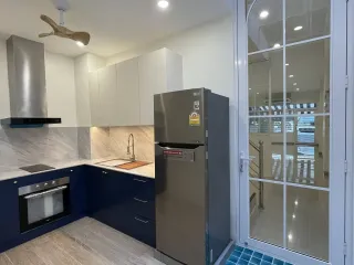 For rent 3 bedrooms townhouse in Phra Khanong, Bangkok