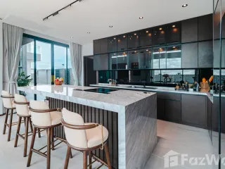 Haus zum Kauf mit 5 Zimmer in Bang Lamung, Chonburi