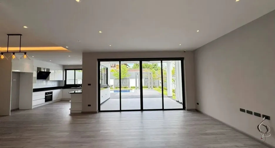 Villa zum Kauf mit 4 Zimmer in Hang Dong, Chiang Mai
