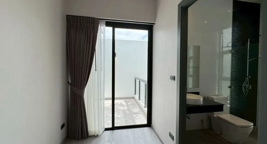 Villa zum Kauf mit 4 Zimmer in Hang Dong, Chiang Mai