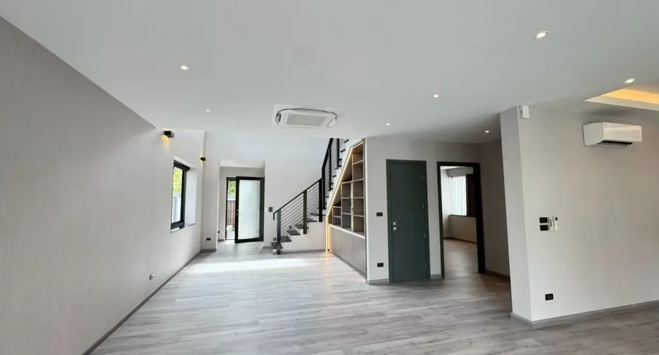 Villa zum Kauf mit 4 Zimmer in Hang Dong, Chiang Mai