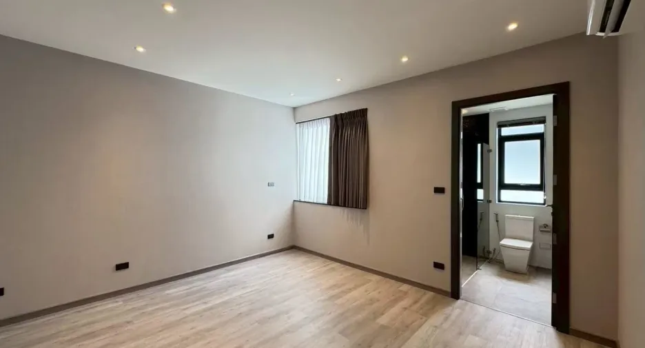 Villa zum Kauf mit 4 Zimmer in Hang Dong, Chiang Mai